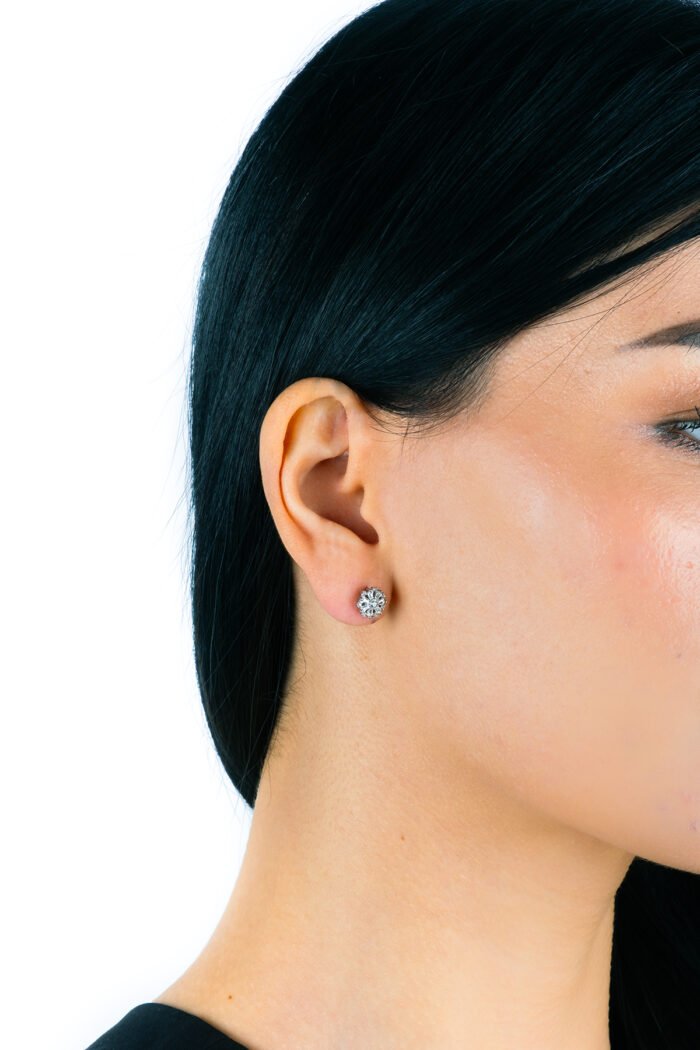 Çiçek Model Zirkon Taşlı Kadın Küpe - Görsel 3